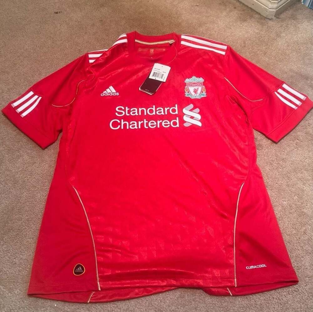 Adidas Liverpool FC Home Jersey Size L 2010-2012 WITH TAGS